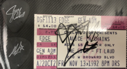 Alice In Chains / screaming trees / Gruntruck on Nov 13, 1992 [297-small]