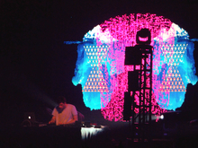 Porter Robinson on Nov 22, 2013 [693-small]