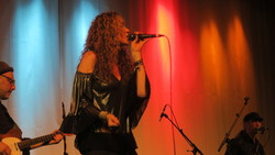 Dana Fuchs on Apr 20, 2018 [452-small]