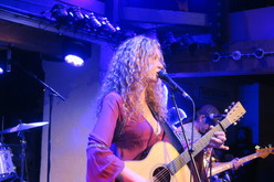 Dana Fuchs on Oct 26, 2017 [152-small]