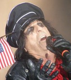 Alice Cooper on Sep 6, 2008 [414-small]