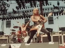 Monsters of rock  on Aug 18, 1984 [762-small]