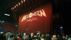 Helloween on Nov 18, 2017 [322-small]