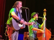Steve Earle & The Dukes   / The Mastersons on Aug 22, 2021 [452-small]