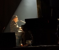 Neil Young on Sep 30, 2018 [370-small]