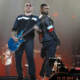 Usher / August Alsina / DJ Cassidy on Dec 12, 2014 [536-small]