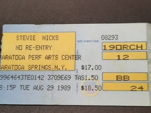Stevie Nicks on Aug 29, 1989 [368-small]