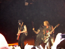Mötley Crüe / Poison / New York Dolls on Jun 15, 2011 [788-small]