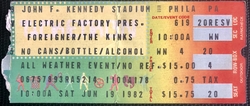 Foreigner / The Kinks / Huey Lewis & The News / Loverboy / Joan Jett on Jun 19, 1982 [880-small]