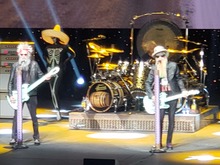 ZZ Top on Oct 13, 2021 [984-small]