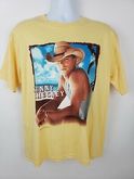 Kenny Chesney on Aug 22, 2004 [410-small]