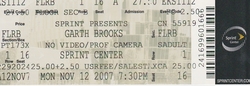 Garth Brooks / Trisha Yearwood on Nov 12, 2007 [038-small]