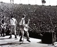 The Who / The Clash / David Johansen on Oct 12, 1982 [528-small]