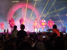 Katy Perry on Mar 8, 2020 [409-small]