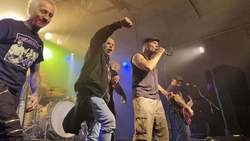 Oi! Oi! Oi! : The Cockney Rejects.
Remember Concerts LIKE THIS!?, Cockney Rejects / Year Zero / Mutiny on Dec 4, 2021 [701-small]