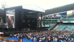tags: Tenacious D - Foo Fighters / Tenacious D / Stonefield / Fucked Up on Dec 8, 2011 [887-small]