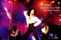 Prince / Loïs Lane on Aug 22, 1990 [694-small]