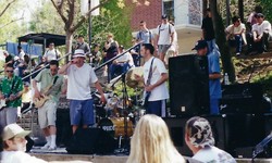 Flipside Fresno, CA 1997-1998 Founded by Matt Rowe and Ryan Weaver, tags: Flipside, Mix Mob, Fresno, California, United States, Gig Poster, Ticket, Setlist, Merch, Crowd, Gear, Stage Design, Tokyo Garden - Flipside / Mix Mob on Jan 31, 1998 [128-small]