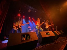 tags: Supercrush - Off With Their Heads / Supercrush / Slingshot Dakota on Dec 10, 2021 [192-small]