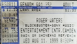 ROGER WATERS on Aug 11, 1999 [924-small]