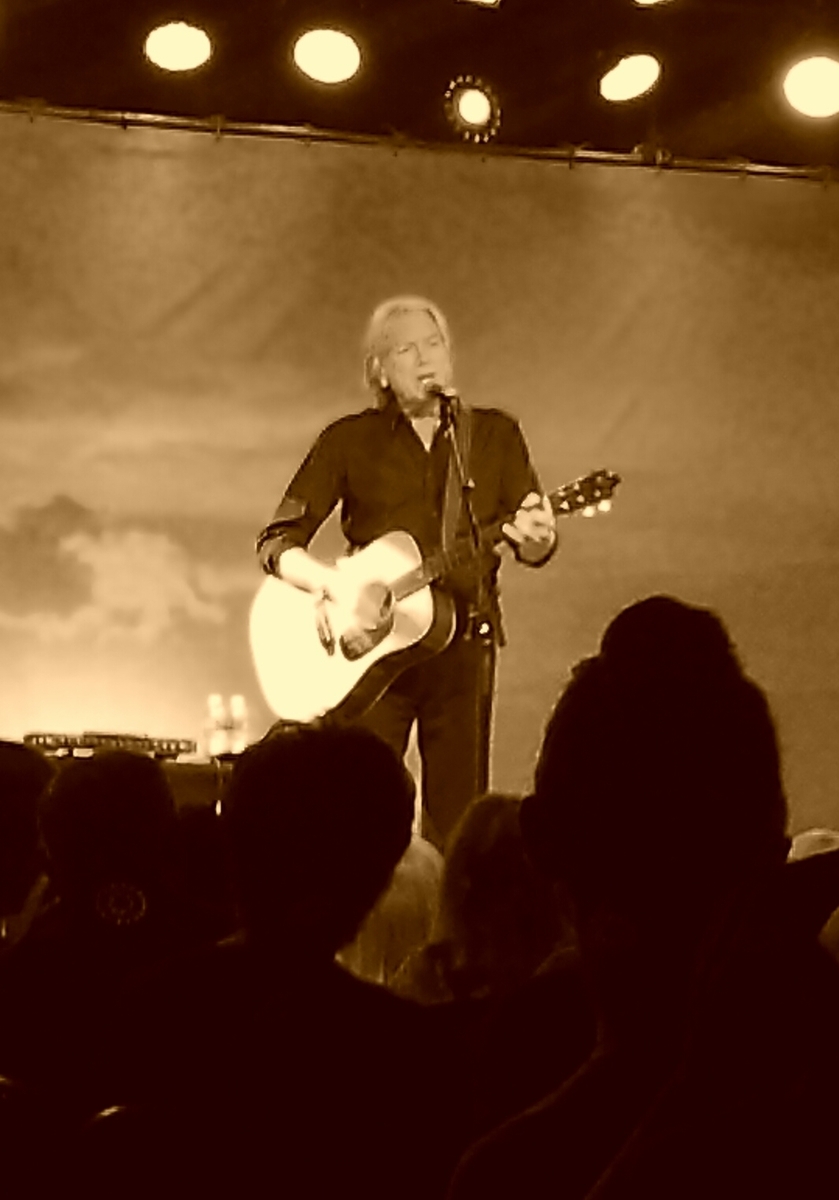 Justin Hayward Concert & Tour History (Updated for 2023 2024