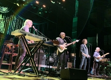 Brian Wilson / Al Jardine / Blondie Chaplin / The Zombies on Sep 23, 2019 [921-small]