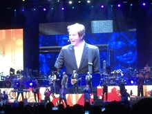 Earth, Wind & Fire / Chicago on Apr 5, 2016 [101-small]