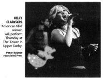 Kelly Clarkson / John McLaughlin on Oct 18, 2007 [586-small]