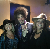 Doyle Bramhall II / C.c. Adcock on Sep 19, 2015 [837-small]