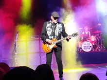 Cheap Trick on Nov 18, 2021 [902-small]