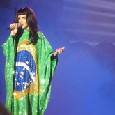 Katy Perry on Sep 25, 2011 [075-small]