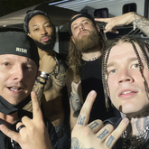 mgk (fka Machine Gun Kelly) / jxdn / KennyHoopla / carolesdaughter / Dropout Kings on Sep 10, 2021 [833-small]
