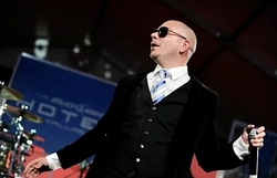 Nelly / Ke$ha / Pitbull on Feb 5, 2011 [926-small]