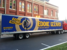 Eddie Izzard on May 24, 2014 [821-small]