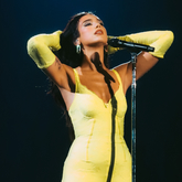 Dua Lipa / Caroline Polachek / Lolo Zouaï on Feb 11, 2022 [941-small]