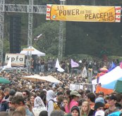 tags: Michael Franti & Spearhead, San Francisco, California, United States, Crowd, Speedway Meadow, Golden Gate Park - Michael Franti & Spearhead / The Indigo Girls / Hot Buttered Rum String Band / DJ Spooky on Sep 8, 2007 [469-small]