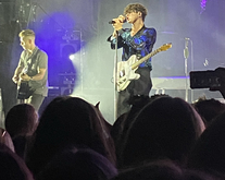 The Vamps / JC Stewart / Lauren Hibberd on Sep 9, 2021 [452-small]