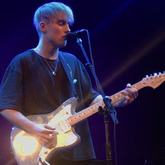 Sam Fender / Noël Wells on Oct 17, 2019 [972-small]