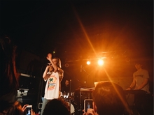 Fake Laugh / The Japanese House on Dec 6, 2018 [566-small]