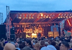 Joan Jett & The Blackhearts / Arctic Clam on May 16, 2015 [695-small]