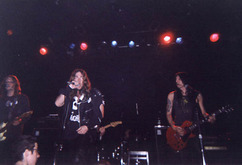 tags: The Independents, Bowery Ballroom - Ronnie Spector / The Queers / The Independents / Furious George / Bullys / Mickey Leigh / Danny Fields / Coyote Shivers on May 19, 2002 [797-small]