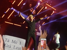 One Direction / Jamie Lawson on Oct 17, 2015 [059-small]