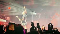YUNGBLUD / Palaye Royale / Charlotte Sands on Feb 19, 2022 [504-small]