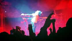 YUNGBLUD / Palaye Royale / Charlotte Sands on Feb 19, 2022 [511-small]