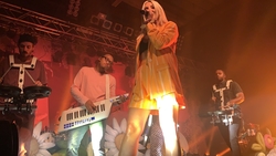 Julia Michaels  on Sep 22, 2019 [835-small]