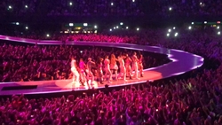 Ariana Grande / Ella Mai / Social House on Aug 23, 2019 [703-small]