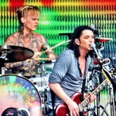 Brian Molko & Steve Forrest, Placebo on Feb 22, 2014 [874-small]