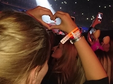 Justin Bieber / The Knocks / MiC Lowry on Nov 1, 2016 [025-small]