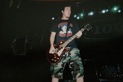 Coldplay / Good Charlotte / Zwan / New Found Glory / Queens of the Stone Age / Seether on Dec 15, 2002 [115-small]