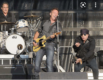 Bruce Springsteen / Bruce Springsteen & The E Street Band on Jul 14, 2009 [781-small]